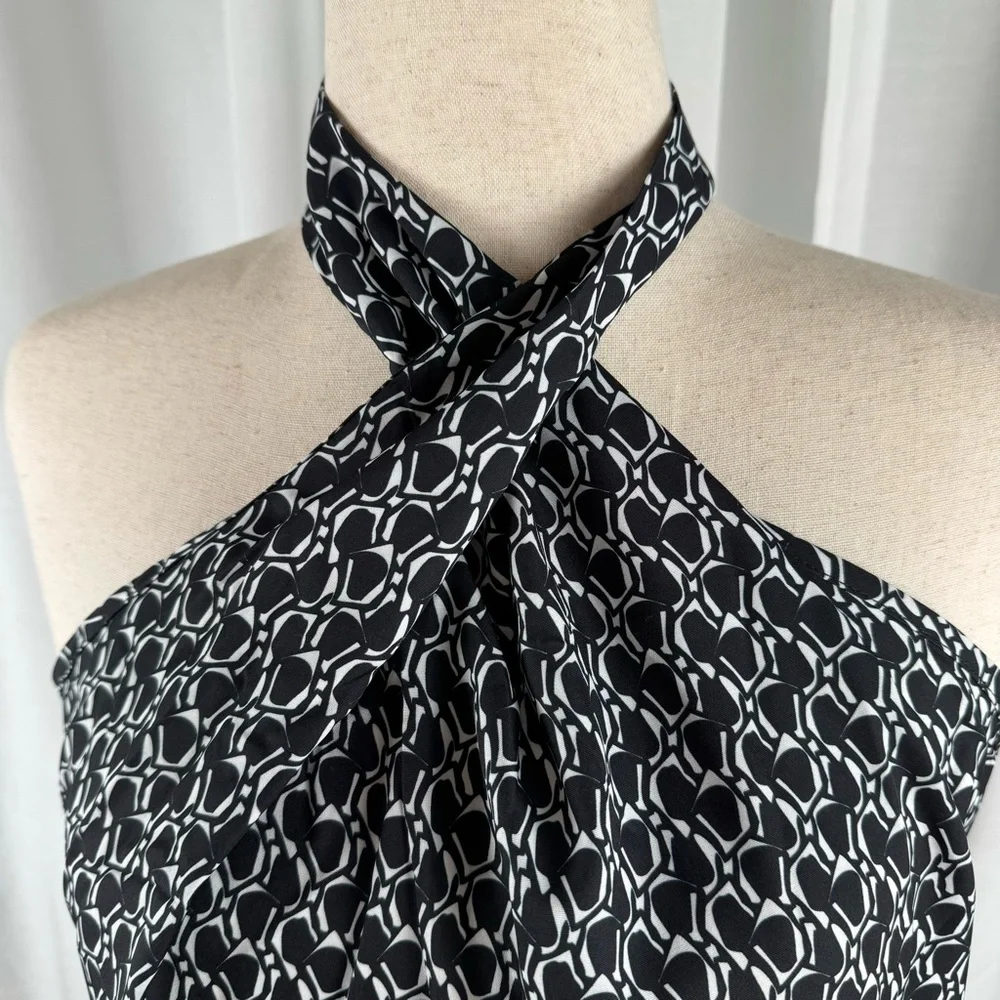 Criss Cross Tank - Picture 4 of 5